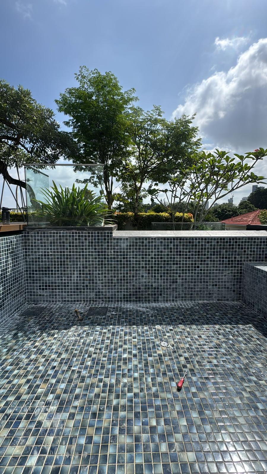 Rooftop pool, full membrane build-up